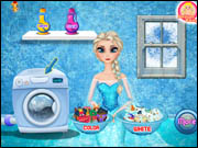 Elsa Washing Clothes